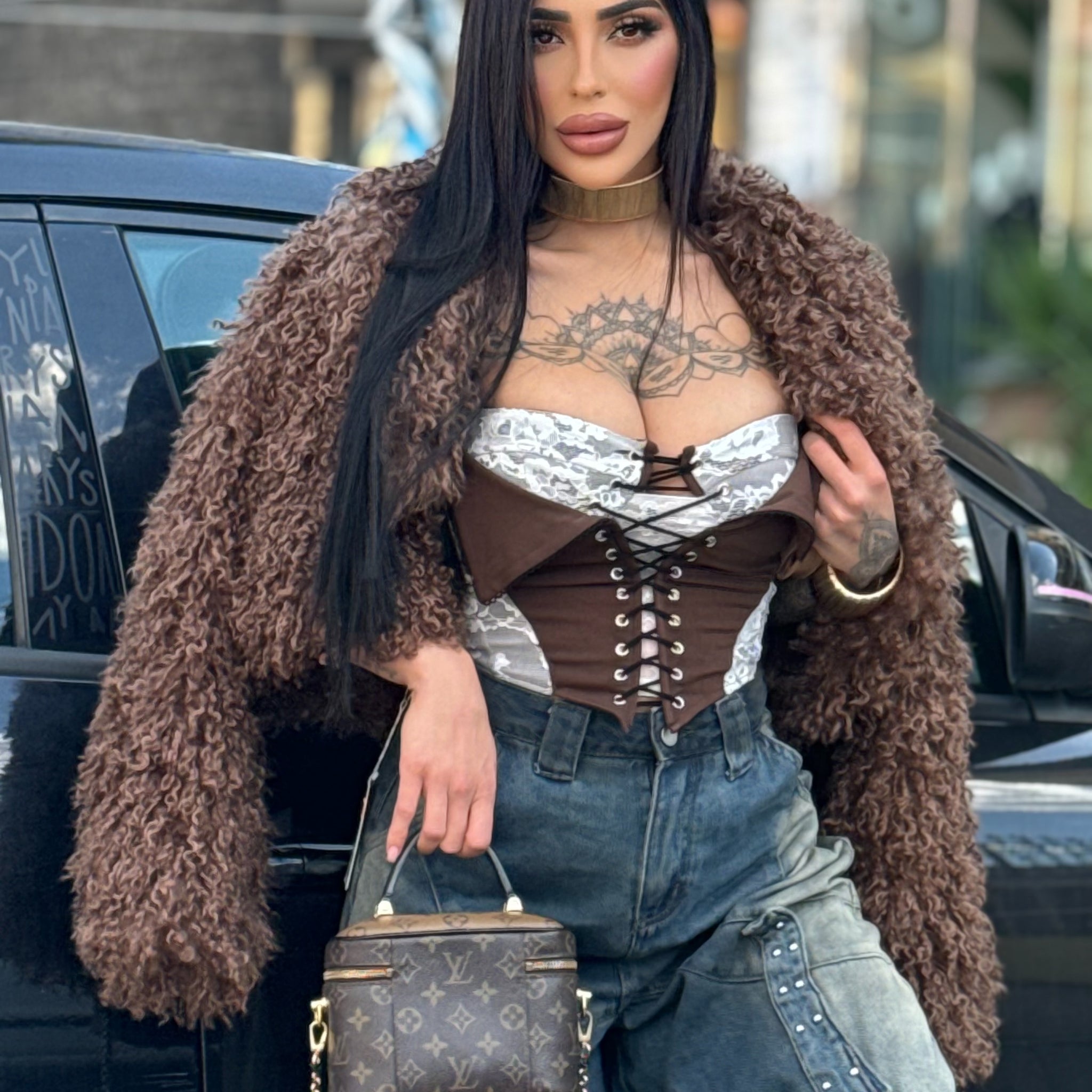 Top Isabella