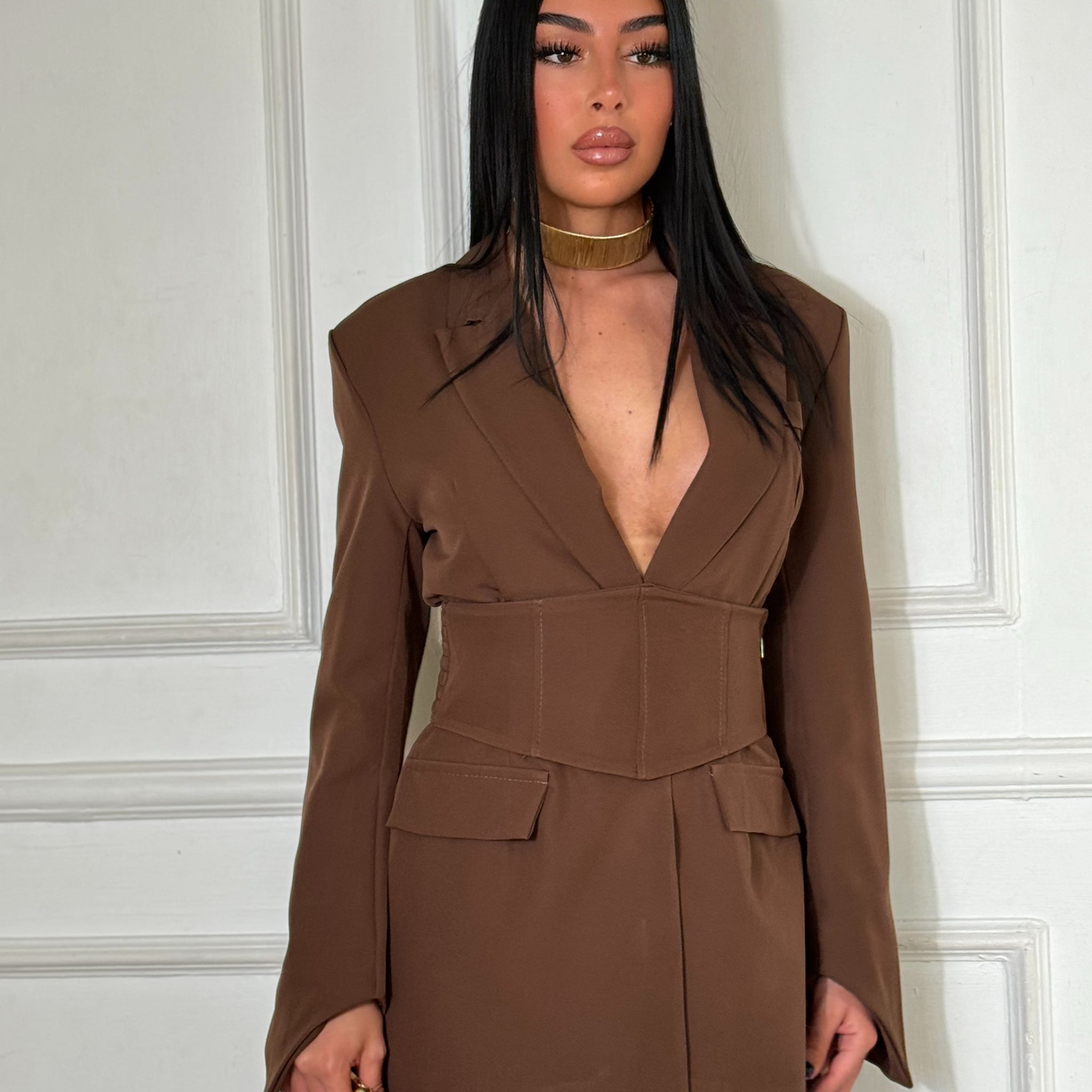 Tailleur Kesya