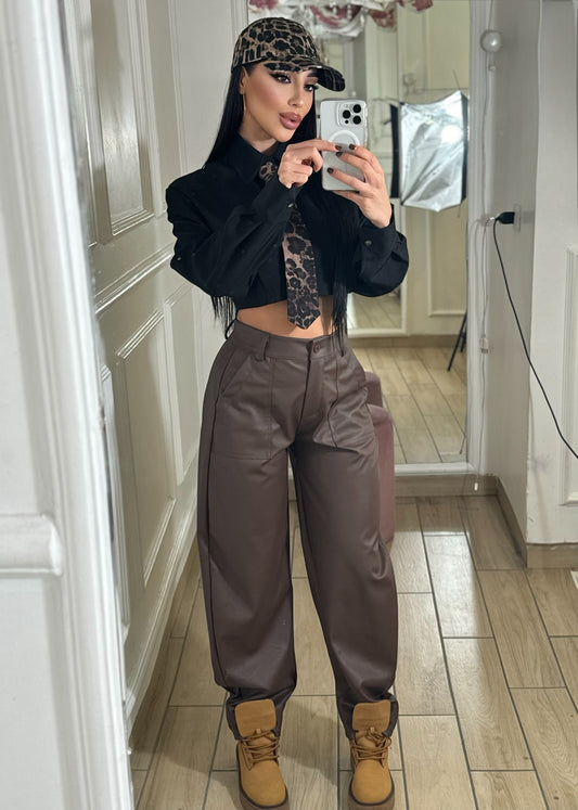 Camicia Nera Con Cravatta Maculata