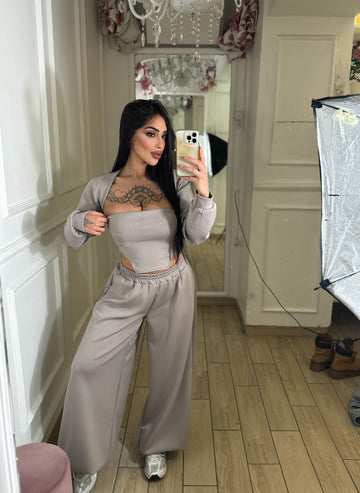 Tuta Yvonne